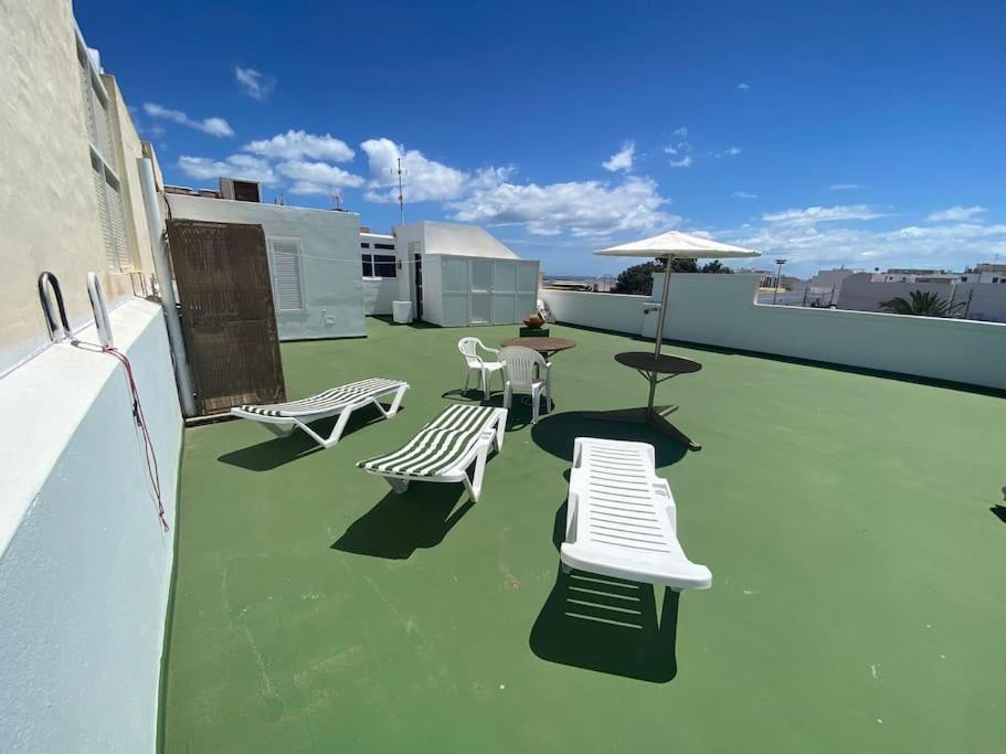 Suite Sunset In Lanzarote Арресифе Экстерьер фото